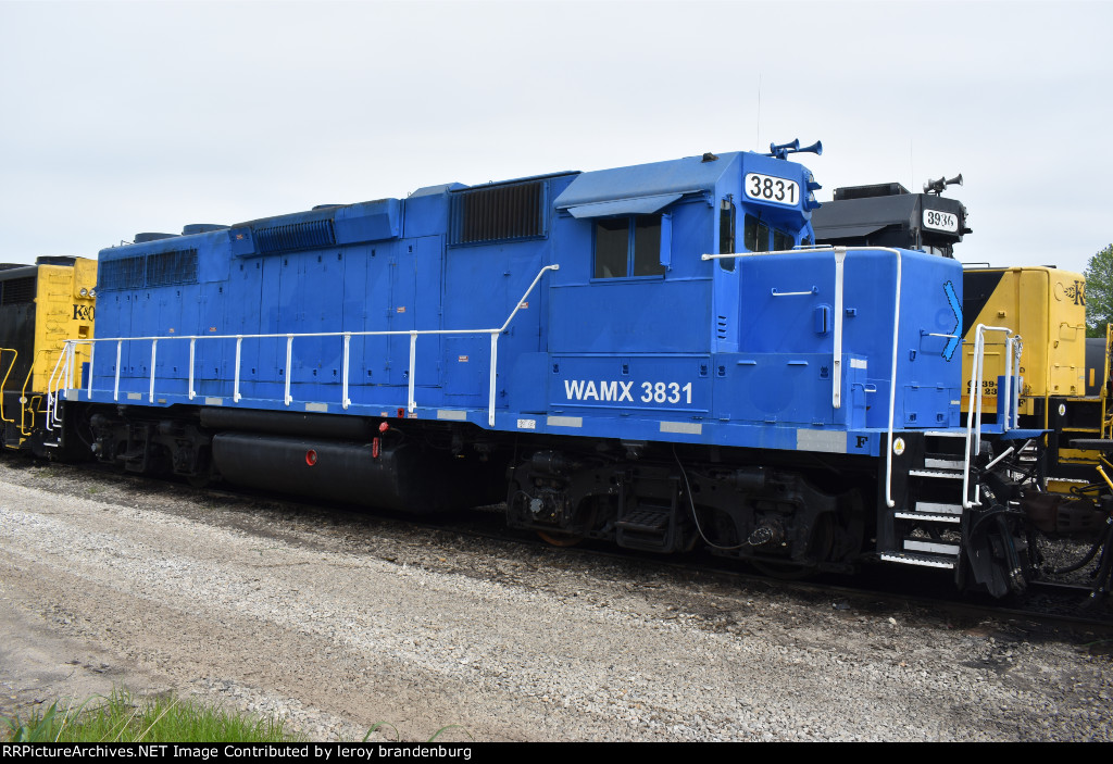 WAMX 3831